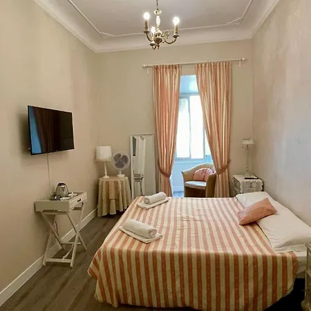 ノンナズ アフィッタカメーレ ゲストハウス *